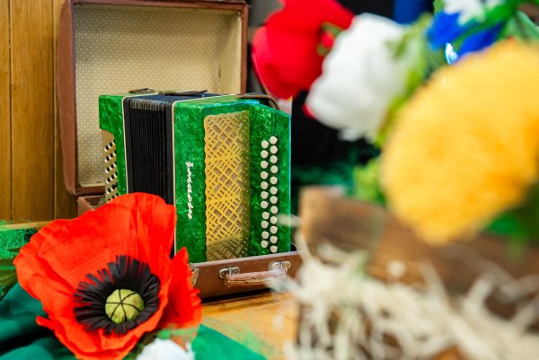 4 (4).jpg