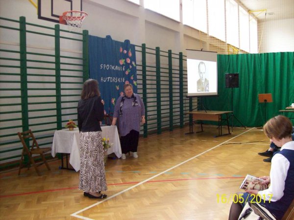 Otwarcie kącika pamięci Józefa Meneta w Gimnazjum w Haczowie