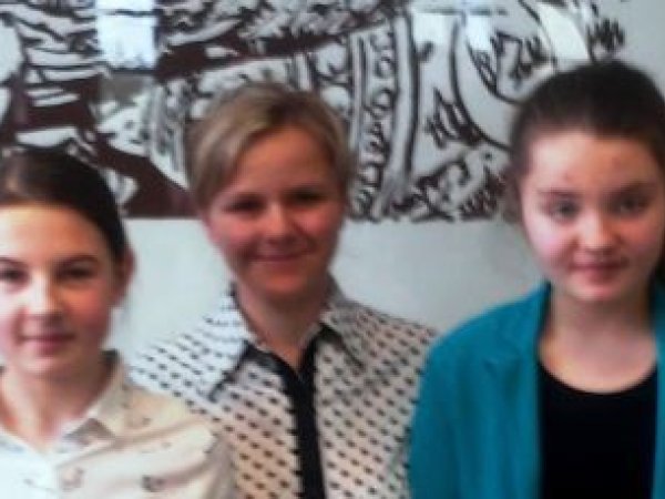 Wojewódzki Konkurs Przedmiotowy z Języka Angielskiego. Tytuł laureata i finalisty dla dwóch uczennic ze Wzdowa.