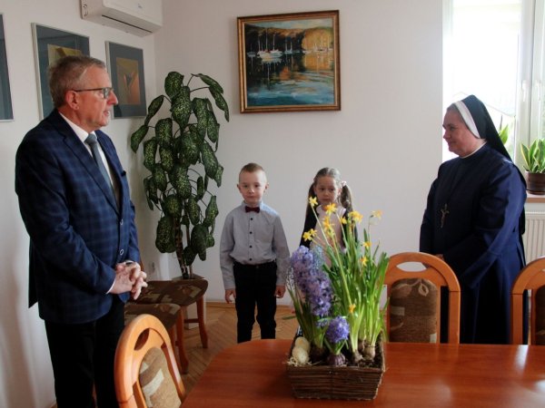 Przedszkolaki z Ochronki z Jasionowa z życzeniami