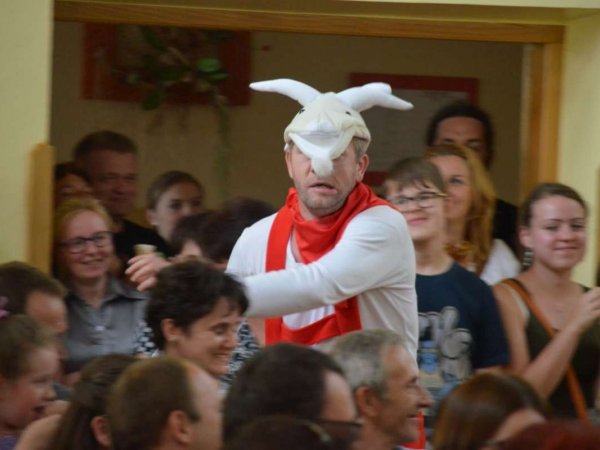 "Koziołek Matołek w krainie bajek" w wykonaniu Amatorskiej Grupy "JoSe"